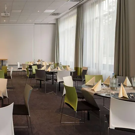 Hotel Vienna House Easy By Wyndham 4*