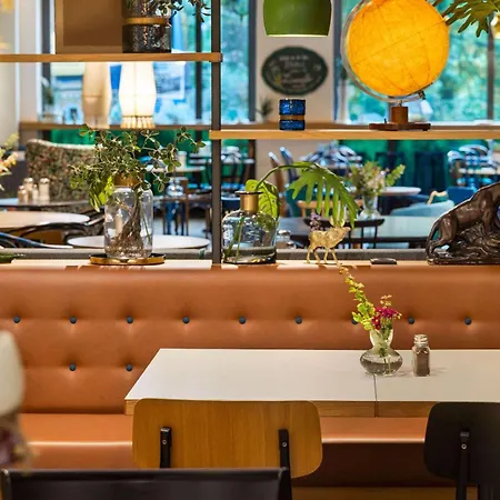 Vienna House Easy By Wyndham Hotel 4*